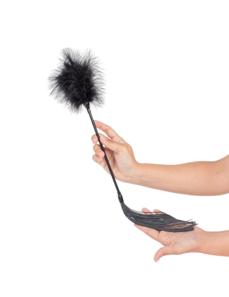 SECRET PLAY - Plumero y Látigo Negro para Placer | Doble Uso y Diseño Elegante