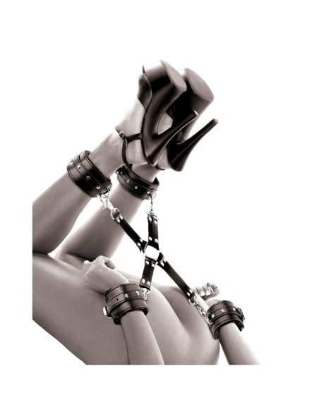 FETISH FANTASY LIMITED EDITION - Esposa Dominación: Control Total y Confort en el Juego Bondage