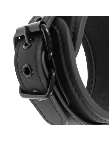 Fetish Submissive: Esposas de Cuero Vegano con Tirador y Forro de Neopreno para Juegos BDSM