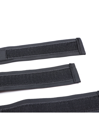 Ohmama Fetish: Esposas y Collar de Nylon para Placer y Excitación