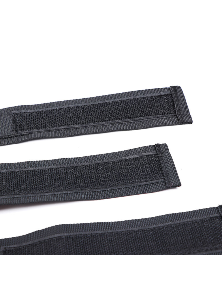 Ohmama Fetish: Esposas y Collar de Nylon para Placer y Excitación