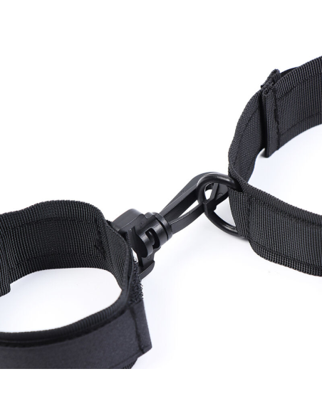 Ohmama Fetish: Esposas y Collar de Nylon para Placer y Excitación