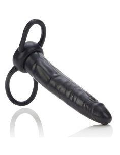 CALEXOTICS Accomodator: Arnes Doble Penetración Negro para Placer Extendido
