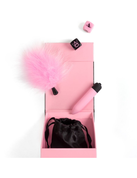 SECRET PLAY - CAJA DE PLACERES PARA PAREJAS DADOS BALA VIBRADORA PLUMERO