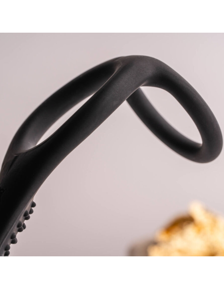 ROCKS- OFF - RO- ZEN RRO PLUG ANAL CON ANILLO VIBRADOR PARA EL PENE NEGRO