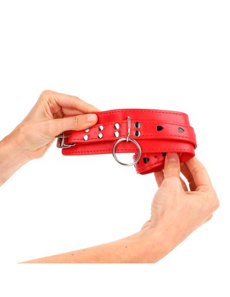 KINK - MUÑEQUERAS ROJO CON INCRUSTACIÓN DE CORAZÓN NEGRO AJUSTABLE 21-28 CM X 5.5 CM