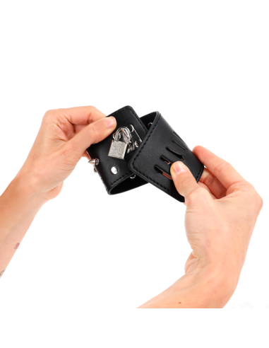 KINK - MUÑEQUERAS ESTILO PUNK CON PINCHOS 25 X 6 CM