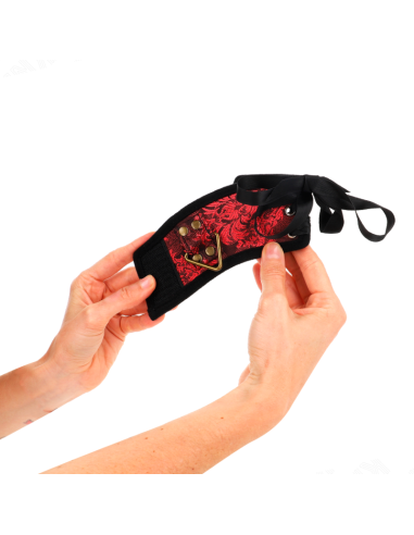 KINK - MUÑEQUERAS DISEÑO ESCÁNDALO ROJO-NEGRO DETALLE LAZO 24.5 CM X 6.5 CM