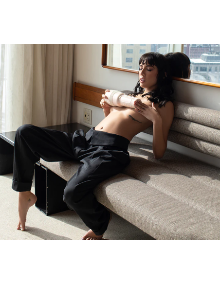 FLESHLIGHT GIRLS - Janice Griffith Vagina | SexPlace.MX